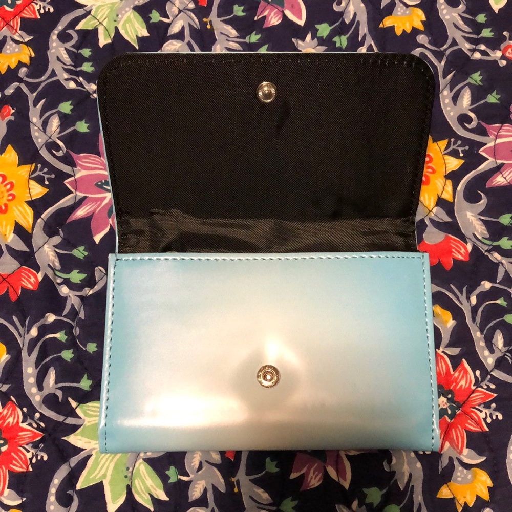 Fluff Mermaid Pinup Wallet - Picture 3 of 4
